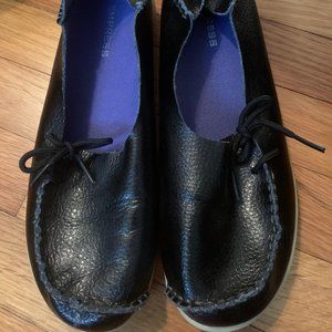 Empress Australian Women's Black Leather Loafers